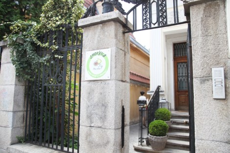 Smokvican sisäänkäyntiä koristaa kaunis muratti.