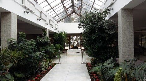 Tito on haudattu Talvipuutarhaan. Museokompleksissa on myös Jugoslavian historian museo sekä 25. toukokuuta -museo.