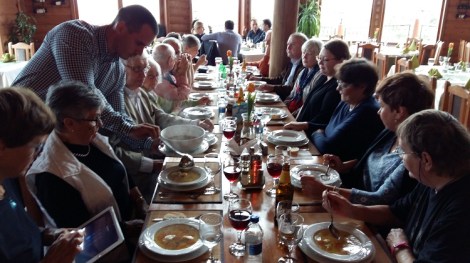 Lounas alkukeitosta alkaen. Ravintola Vidikovac.